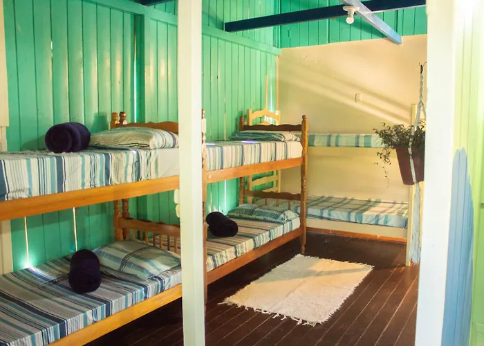 Hostel Antonio Pescador - Centro Da Guarda Do Embau